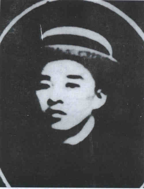 名人劳培画像
