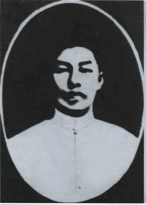 名人余东雄画像