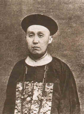 名人鲍桂星的画像